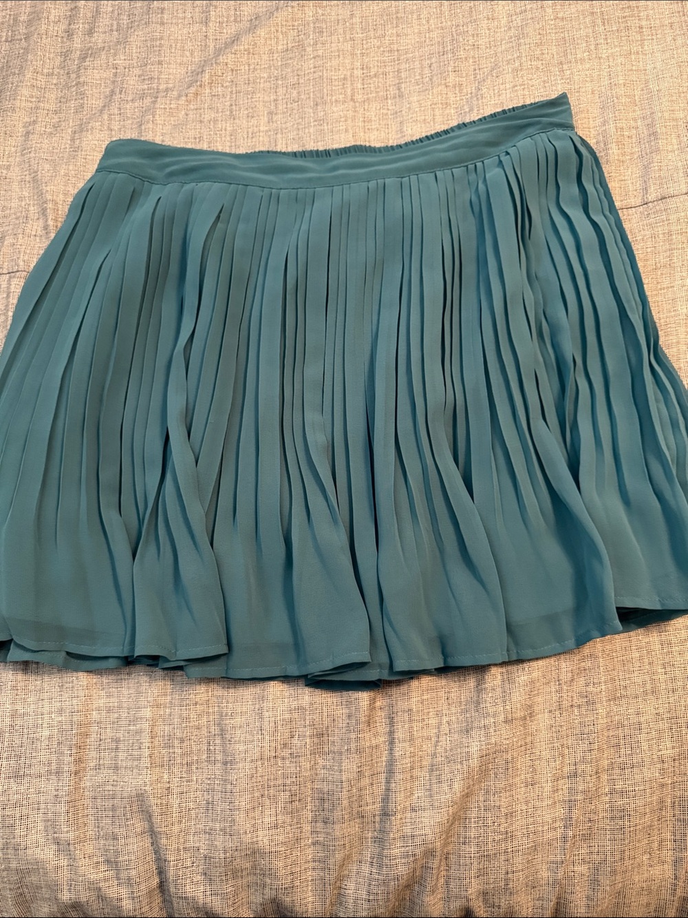 Candie's Pleated Teal Mini Skirt